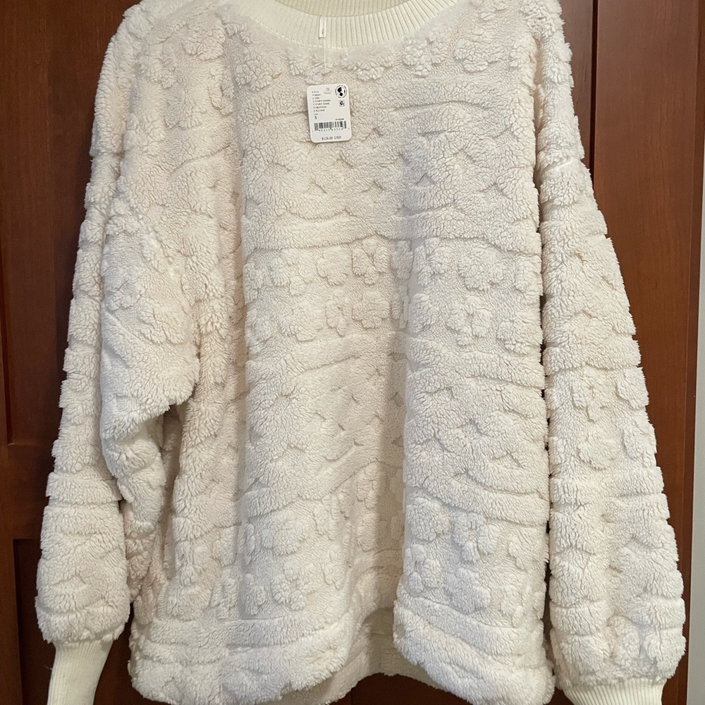 Free People Ivory Cable Knit Sweatshirt. Small. NWT